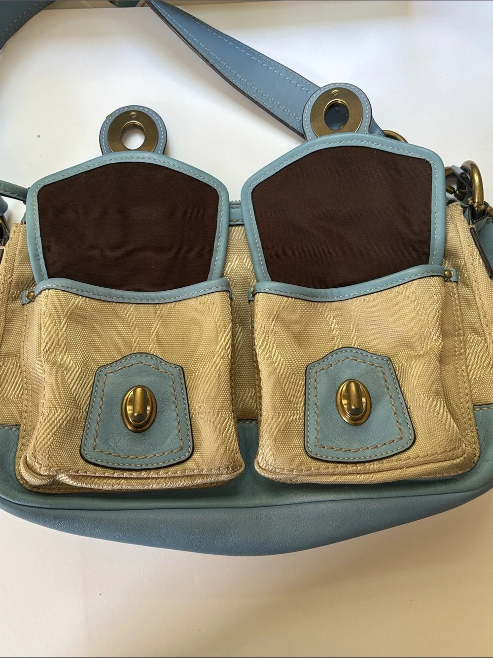 Rare Vintage Legacy Coach Turnlock shoulder bag